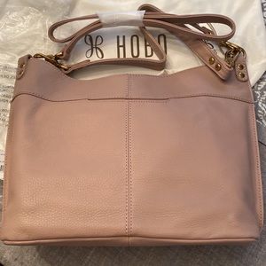 Hobo Pier Bag Taupe NWT